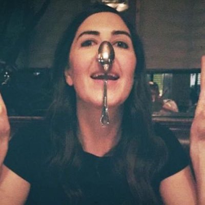 archive of pics of actress and comedian dāarcy carden.