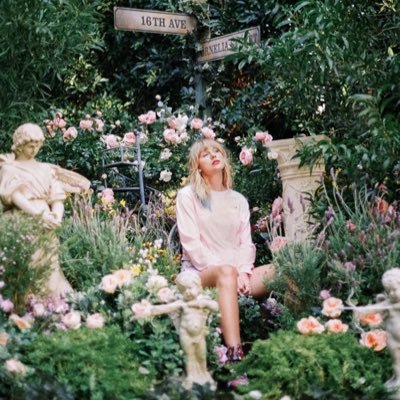 mushydb's profile picture. selective, cause my love rare & powerful ♡ ☾𖤓 ✶ ☘︎ ♎︎. ( inactive )