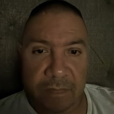 Roberto8721129's profile picture. 