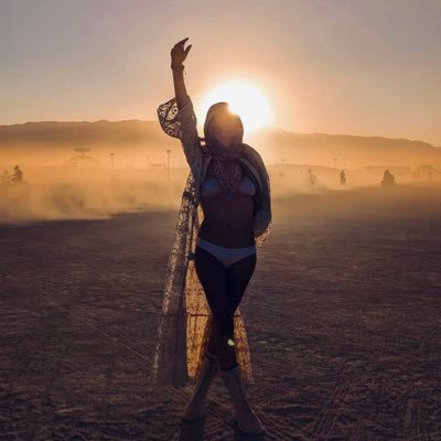 Content Writer @KaitoAI | Talking Crypto Defi & Web3 with vibes
Building connections not just followers