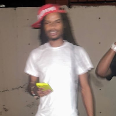 pevnut_'s profile picture. listen to some music