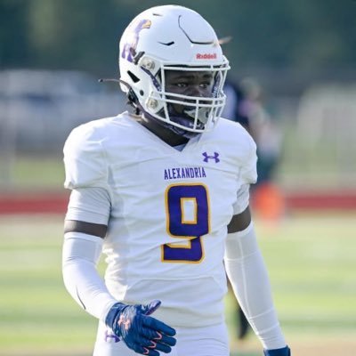 5’9 165 C/O 2027 safety 3.9 gpa |318-407-0649|
https://t.co/IxKphMns3N