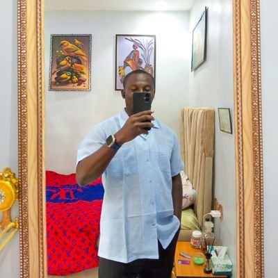If you're not gon come closer and find out, stay there and be assuming. 🙄
Ex Manutd fan