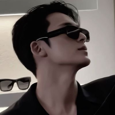 𝐓𝐎 𝐑𝐏 : Good boy who was born on 1997, will caught your attention only with one blinks, be aware or you will fall from him. Spell his name, Kim Mingyu.