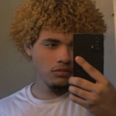 🇪🇸 ⁓ 🇸🇻 ⁓ 🇯🇲 ⁓ 🇵🇦 ⁓ 🇧🇷 ⁓ Native/African American ⁓ #differenthere #ForeverNE
VLO RECORDS Founder
✧ @Heartless_Tre_ ✧