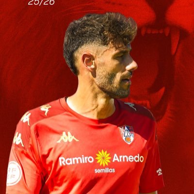 Obrero del fútbol. Cántabro de nacimiento 🇵🇱. Actualmente en el Calahorra ❤️💙