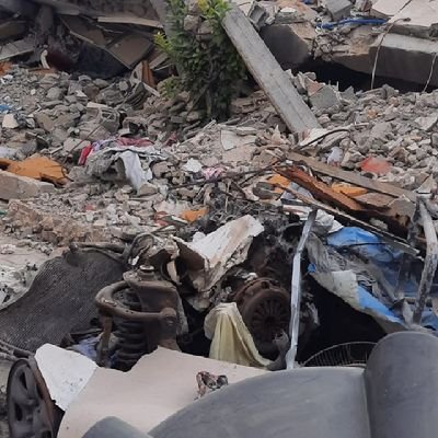 I am a mother of 6 children, I support my family and I need help. Help me, even if it is a little.