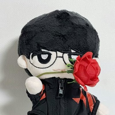 hachiiwre's profile picture. semi-ia # for dump, jajan and rambles. (chi)