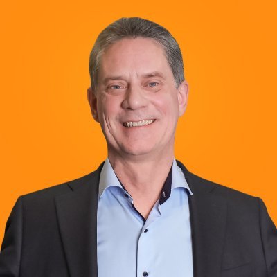 Der KMU-Mentor! Leadership für Manager und Unternehmer!
Meistern Sie Ihre Führungsrolle mit unserem tausendfach bewährten System - ohne Konzerngeschwätz.