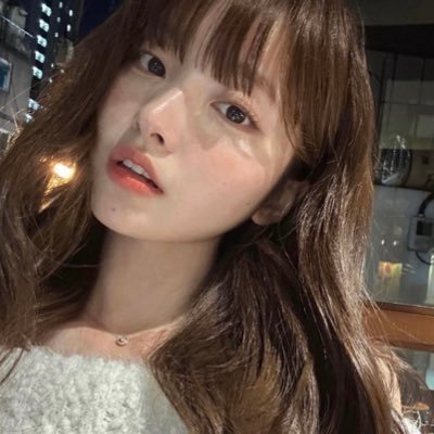 mmmog_mumu9's profile picture. 節約・ポイ活してます！使ったコスメを使い切るか1週間くらい使ってからレビュー！趣味コスメ集め、メイク、美味しいもの食べる、音楽、映画、アニメ、漫画が大好きインドア派90年代。色々なこと興味を持って情報収集や交流したい。特に同性と！ PCはイエベ(春秋まだ分かってない！)骨スト、肌質は脂性肌、混合肌。↓インスタ🔗