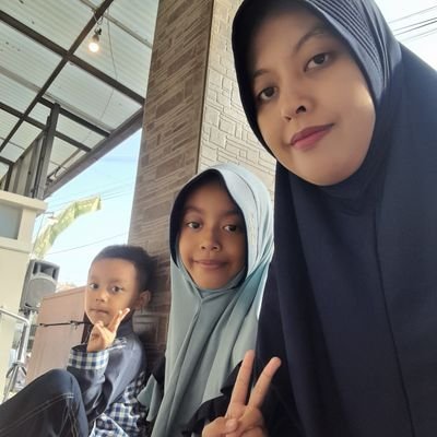 Akun Asli
FB Anisa Nisha Ansari
iG & tiktok: @anisa.nisha.ansari