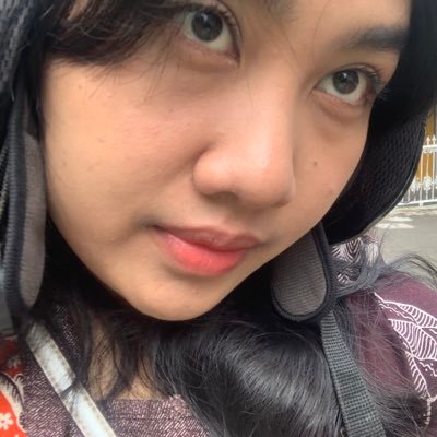 mochilikemoo's profile picture. Jangan disenggol udah wudhu || zoe