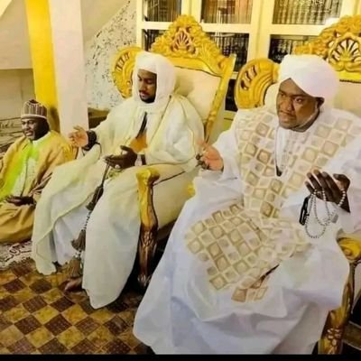 السلام عليكم ورحمة الله وبركاته معك فضيلة الشيخ مختار محمد معالج روحانيه متمكن في رد المطلقه وجلب الحبيب والحبيبه و تسهيل الرزق بالقران و وتنزيل الاموال