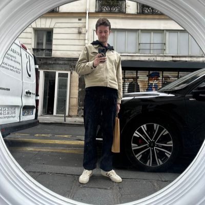 Thommy21gun's profile picture. Fluctuat Nec Mergitur