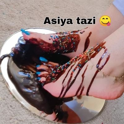 Are you interested in purchasing my naughty sexy💦 foot🐾 video content, or you want me👅🫦down there 👌. Let your wallet drained💧 money on 🫦.