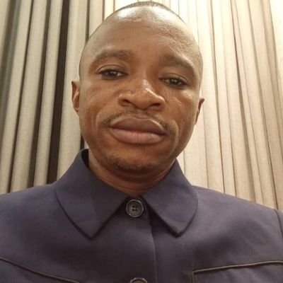 1. +243817772137
. Formateur pédagogique et éducateur.
3. Analyste indépendant des questions politiques.
4. Entrepreneur et visionnaire.
5. Coordonateur leader