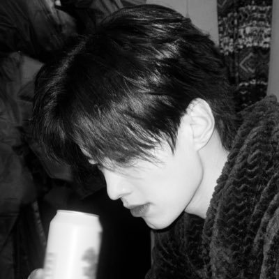 hewyu's profile picture. https://t.co/yccxspqOg5 Eyes that tell stories, a stillness that echoes, and a presence that grounds every scene. Upcoming projects: #百花杀, #双轨, #真火神探刘横顺.