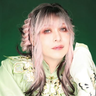 どーも🧚♀️四天王の一角です🌸 TikTokLive配信💌 izamaniax72@gmail〜 所属先📧shazna-official@ymail.ne.jp 🌸公式LINE🌸 https://t.co/390a8uMoUk