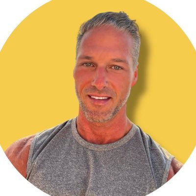 🤝 Ik help mannen 40+ buikvet verliezen, spieren bouwen & zelfvertrouwen terugwinnen 🔥 Stuur ‘CHANGE’ voor coaching info 🚀 Fit & zelfzeker in 6 maand