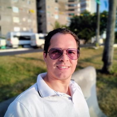 LeandrorokS's profile picture. 🔎 Leio o que a mídia publica. Mostro o que fica nas entrelinhas. Fatos, vieses, consciência crítica. #EntrelinhasDoFato