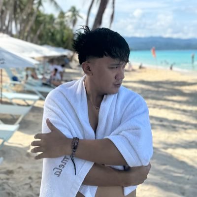 Leo ♌️ | ALTAS x Blue 🦅 | Usually Bored--but not by everyone | I'm fine but you can say hi :)