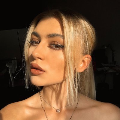 svsnb93732893's profile picture. 