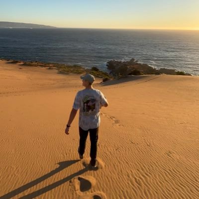 AxeelGalindoo's profile picture. Concon, V región 🇨🇱 Chill Vibes 🌊 Est.Tec.Informatica 👨🏼‍💻📚