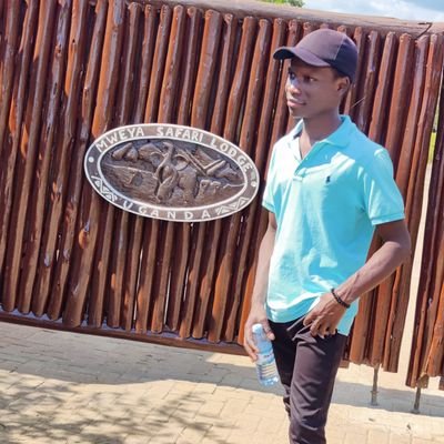 medical student🩺 at @KIUvarsity | salvation is personal | @arsenal | not single 💎💍| fan account