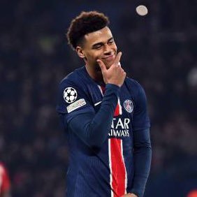 theycallmeLeL's profile picture. 