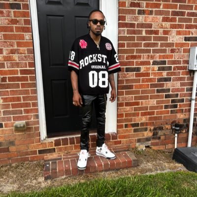 remaining humble and staying sucker free #LongLiveVee #LongLiveBrie #BYOB🚀