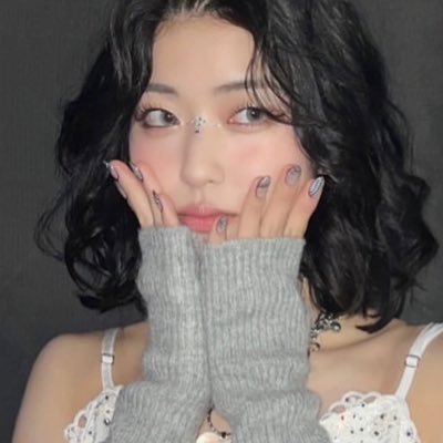 ayu_yu232's profile picture. 