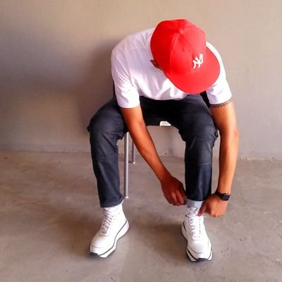 • Tswana ° Graphic Designer ° Brand Owner ° Dj •