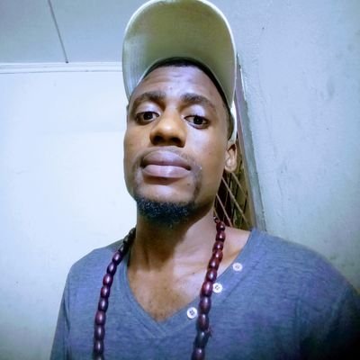 De son vrai nom Maccambi Gedeon Mack De Dieu, SD15 est un artiste rappeur du Congo Brazzaville🇨🇬🔥🔥🔥🫶.
Groupe de musique: 15/21CRVZY.