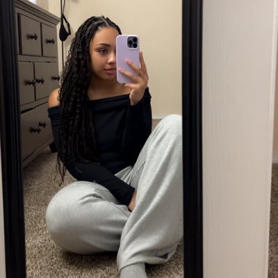 Sidygirl27's profile picture. 