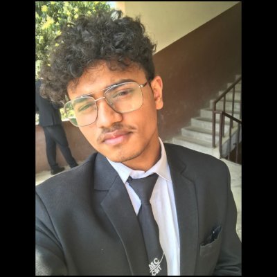 surajlovescodes's profile picture. Learning to center a div .. pray for me.