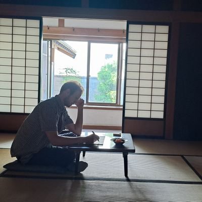OttenPatri35493's profile picture. 精神的に向上心のない者は馬鹿だ!

千番に一番の兼ね合い！