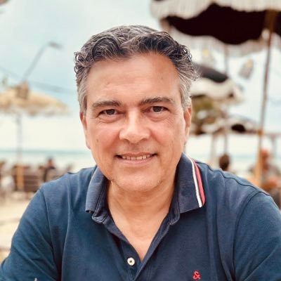 Opa, vader en echtgenoot | Sales professional |❤️Feyenoord 🔴⚪️⚫️⚔️ | F1 Red Bull Racing | soms acteur & model 🎥📸 | X-berichten op persoonlijke titel