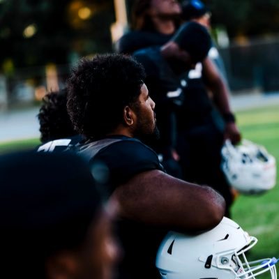 TroyLeota01's profile picture. MJC |6’3” 330lbs| O-line, Right Guard |