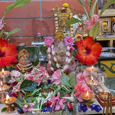 Proud Indian & a Hindu..Married... Mother of two wonderful kids... अप्राप्तस्य प्राप्तिर्योगः प्राप्तस्य परिक्षणं क्षेमः।