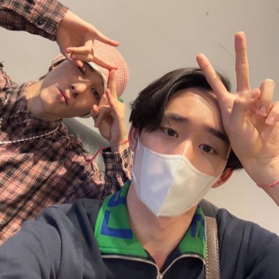 wmkslykn's profile picture. fan account | mainly lykn, williamest, skynani updates and a lil yapping 💌