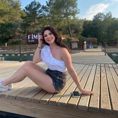 avee_20's profile picture. ✨ Collecting moments, not things✨