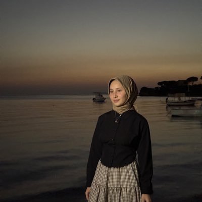 Her hatırladığında bi kere gülümser misin kimseye belli etmeden