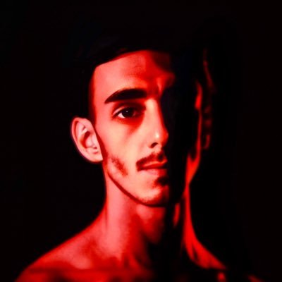 💿 Auteur / Compositeur / Interprète 🎧 Unstoppable 🔴 OUT NOW | 𝚆𝚑𝚎𝚛𝚎 𝚃𝚑𝚎 𝙷𝚎𝚕𝚕 𝙰𝚖 𝙸, 𝙰𝚗𝚍 𝙷𝚘𝚠 𝙳𝚒𝚍 𝙸 𝙶𝚎𝚝 𝙷𝚎𝚛𝚎 ? 🇫🇷