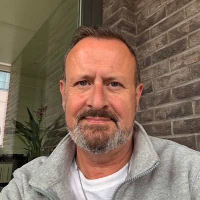 Theatre Director. RAF Veteran. Living with FND. Disabled. Down but not out!