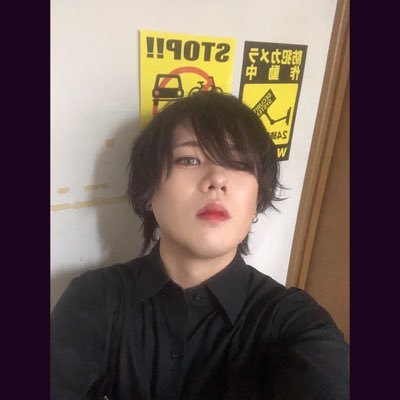ニコバースタッフ番号〈515051〉 横浜店ID(@ykhm_nicobar)8/22よりデビューの新人です Vtuber、東京喰種などが好きですよ よろしくお願いいたします🦈( '-' 🦈)