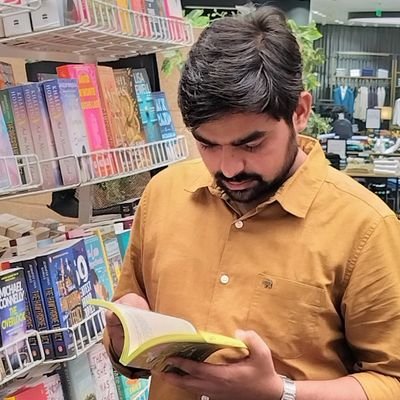 लखनऊ विश्वविद्यालय
(परास्नातक) भूगोल का छात्र
सारे अल्फ़ाज़ खुद के हैं।
प्यारा नाम - आलोक