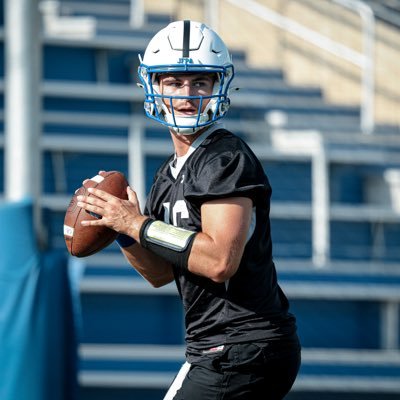@GoJacksFB QB email: Hjack4565@gmail.com 6’2 215 6057996784