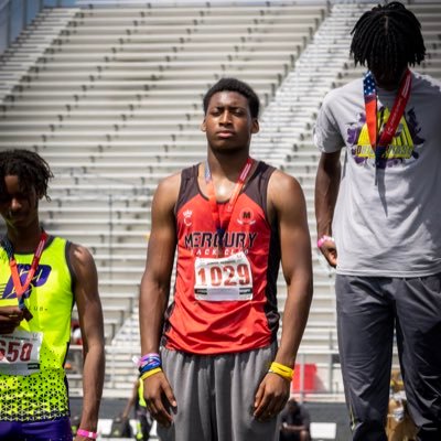 Javis Bell | Sprints & Hurdles 📚 3.7 GPA | Class of 2027 🏫 Maynard Jackson High School 400m: 49.5 | 200m: 22.2 300mH:41.0
