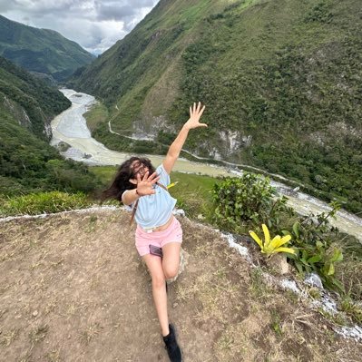 _NYreyna's profile picture. 🌻🌻🌻🌅