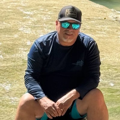 PoderLatino's profile picture. Living the best of both worlds